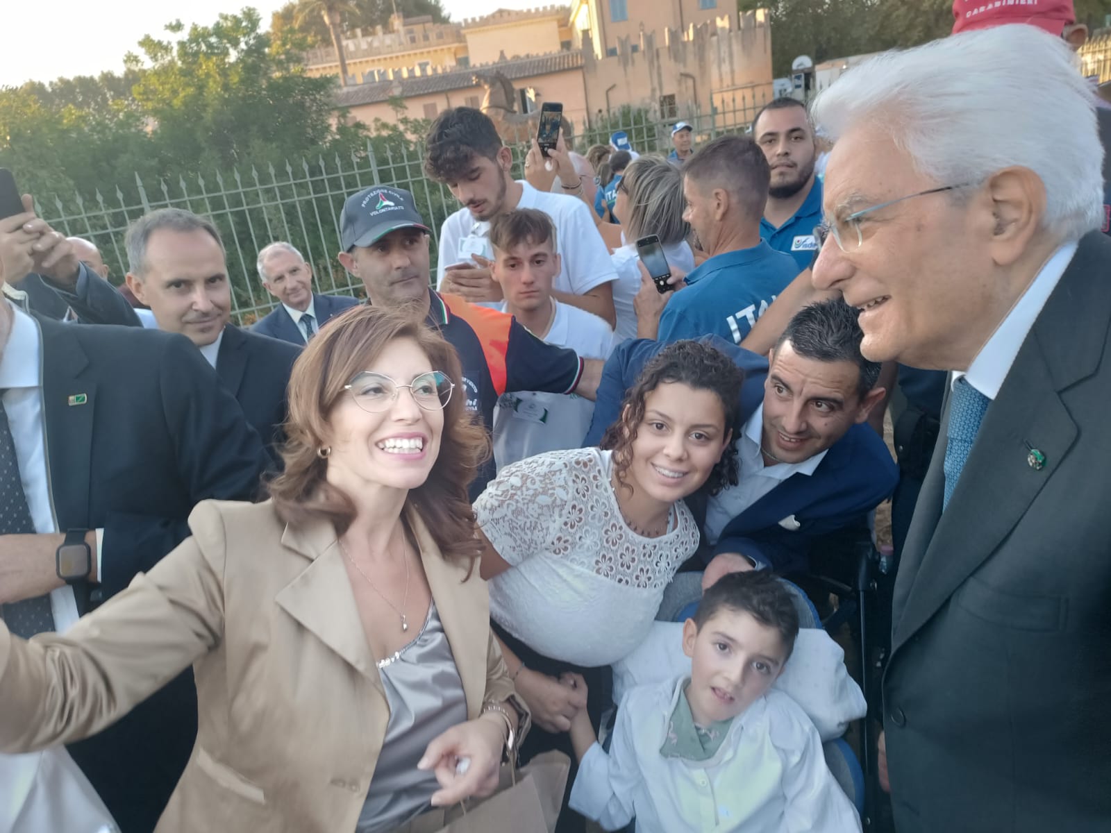 Luce Negli Occhi APS ospite a Castel Porziano col Presidente Mattarella